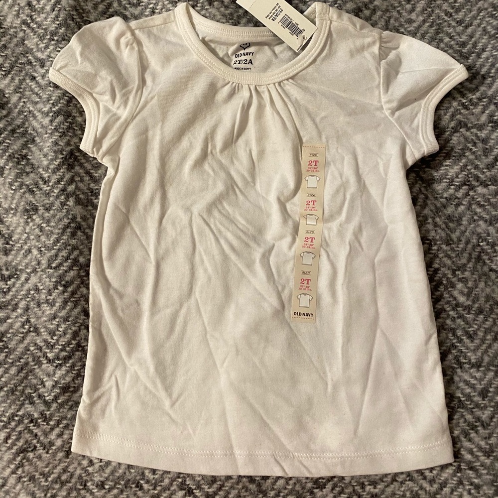Old navy tshirt
